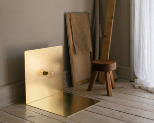FRAMA 90° Floor Light | Brass