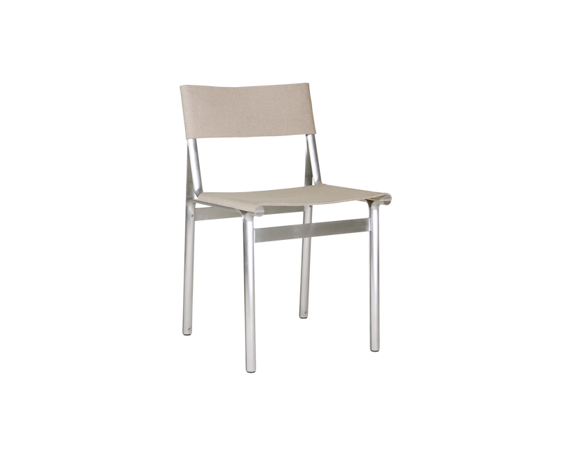 ◯【ほぼ未使用】FRAMA Triangolo Chair ステンレスチェア Triangolo Chair | Stainless Steel – FRAMA